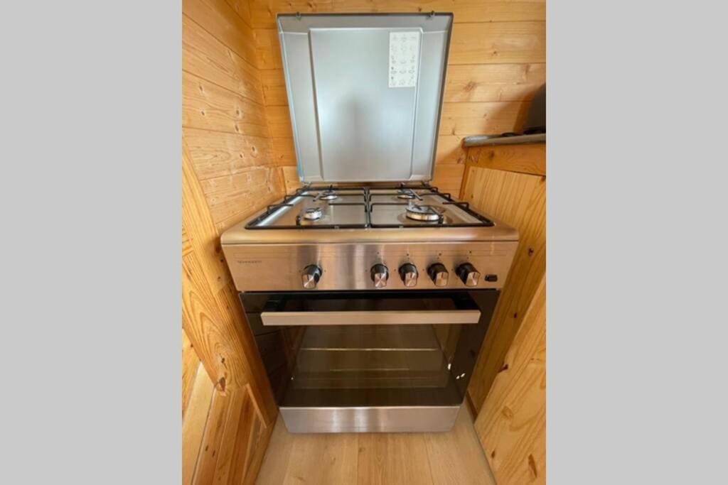 Myinsolite - Tiny-House, Jacuzzi, Brasero, Piscine 艾格-莫尔特 外观 照片