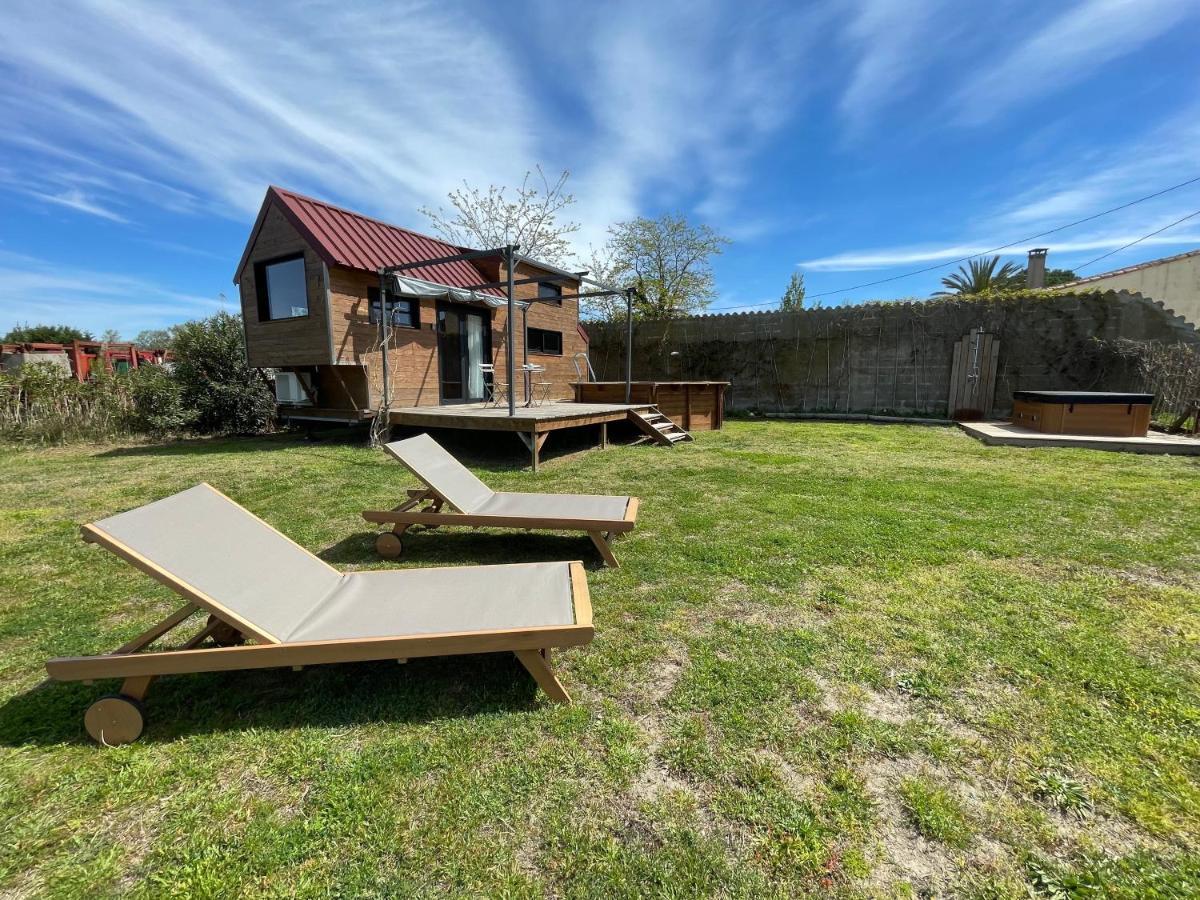 Myinsolite - Tiny-House, Jacuzzi, Brasero, Piscine 艾格-莫尔特 外观 照片