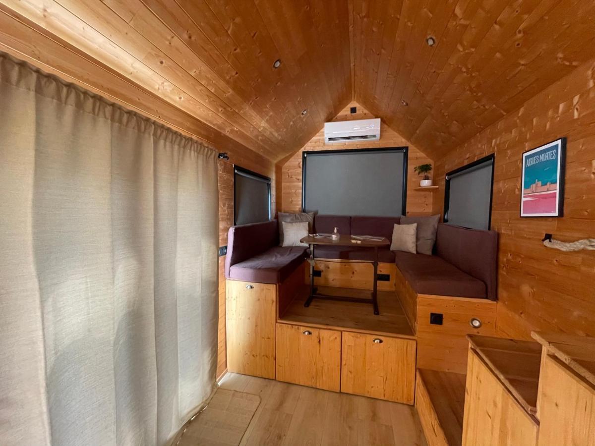 Myinsolite - Tiny-House, Jacuzzi, Brasero, Piscine 艾格-莫尔特 外观 照片
